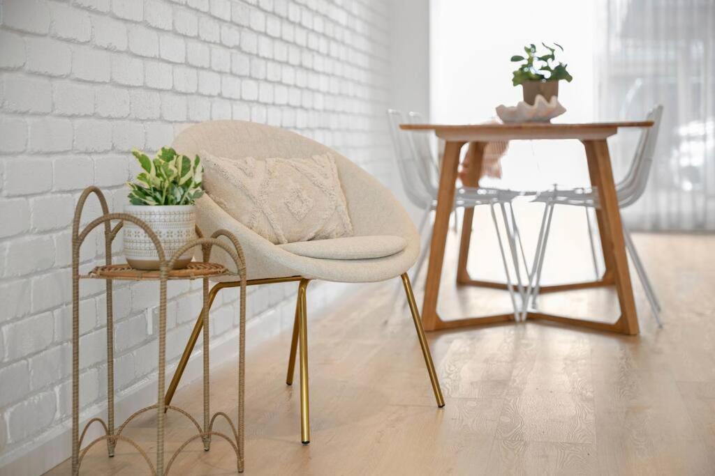 Vibes At Five Noosa Apartment Noosaville Ngoại thất bức ảnh